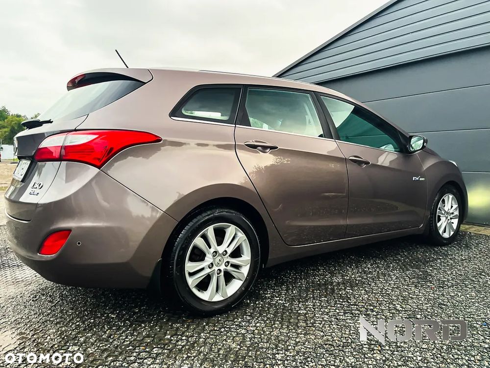 Hyundai i30 1.6 CRDi BlueDrive Comfort - 10