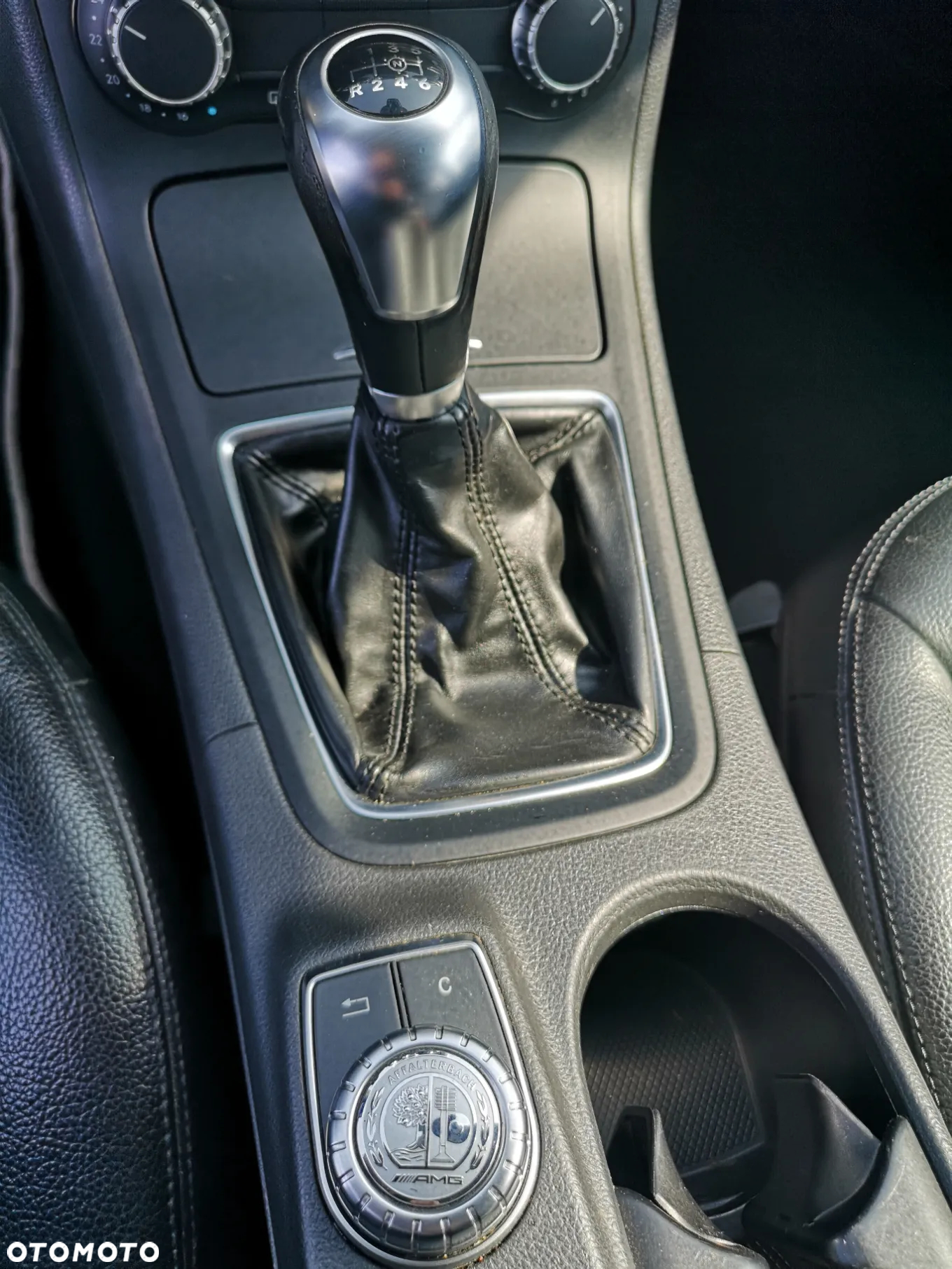 Mercedes-Benz Klasa B 180 AMG Line - 40
