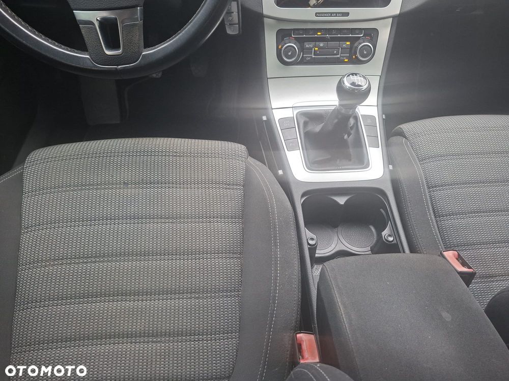 Volkswagen Passat CC - 8