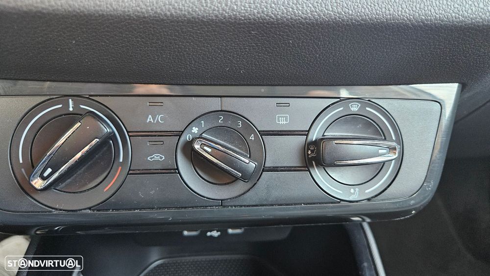 Skoda Fabia 1.0 MPI - 43