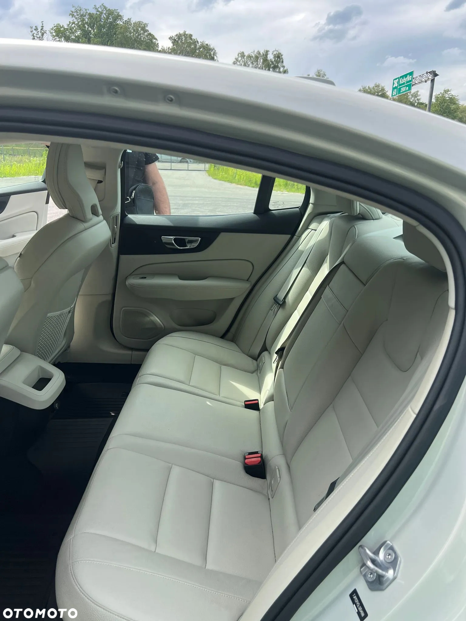 Volvo S60 T5 AWD Momentum Pro - 15