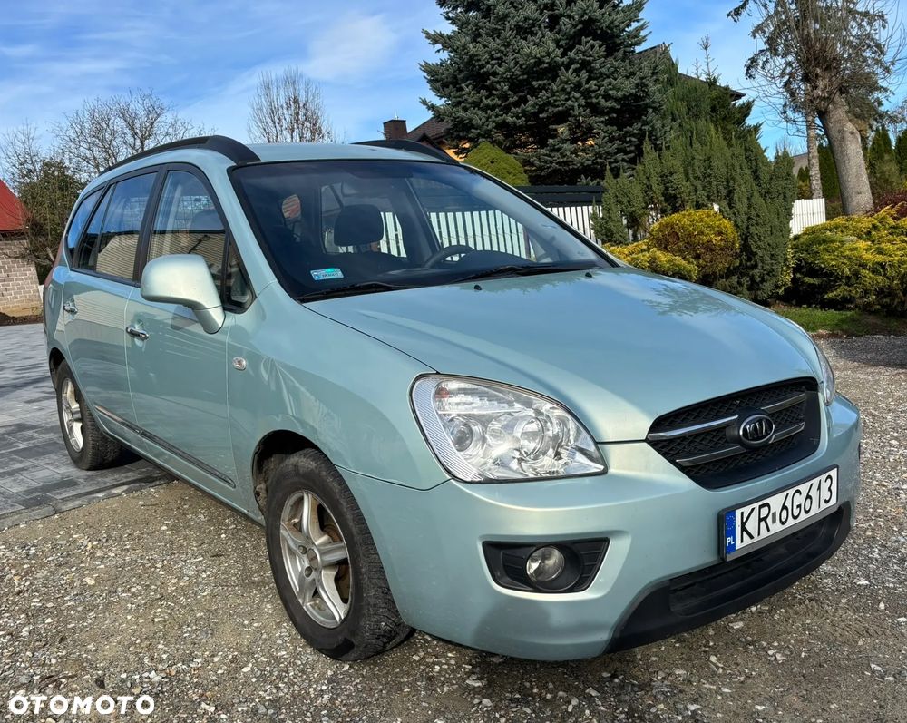 Kia Carens 2.0 CRDi Tour - 1
