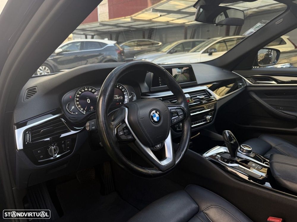 BMW 530 e iPerformance Line Luxury - 23