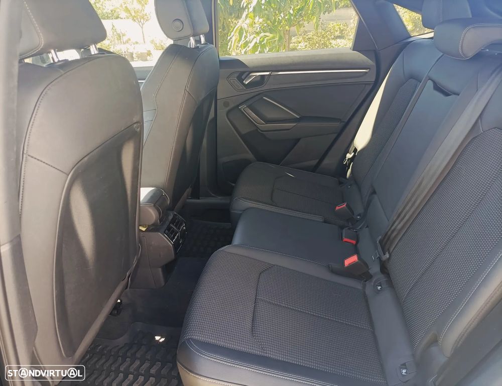 Audi Q3 Sportback 45 TFSIe S line S tronic - 4
