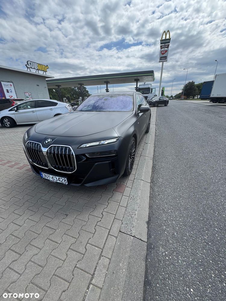 BMW Seria 7 740d xDrive mHEV Nero Lusso Edition sport - 1