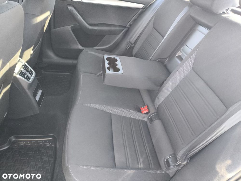 Skoda Octavia 1.0 TSI Ambition - 11