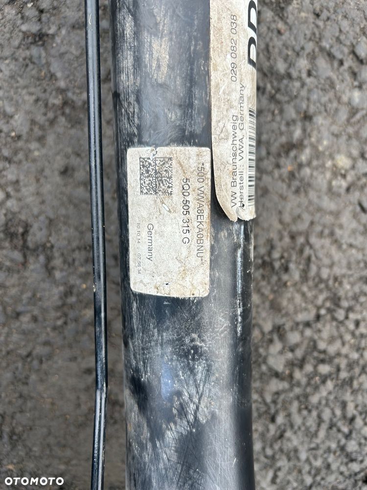 Volkswagen Sportsvan zawieszenie tylne kompletne belka ośka tył zwrotnice bez rdzy - 12