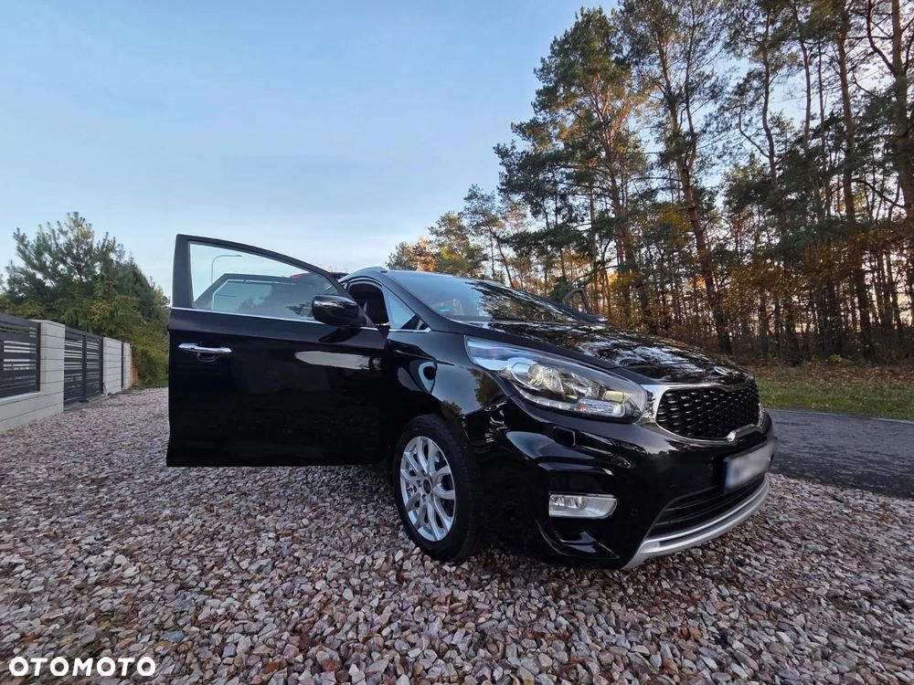 Kia Carens 1.7 CRDi 141 ISG Spirit - 2