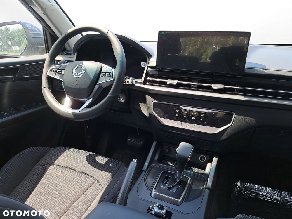 SsangYong Musso Grand - 13