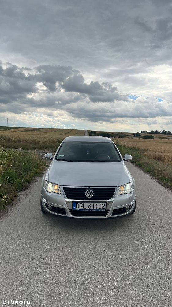 Volkswagen Passat 1.8 TSI Comfortline - 2