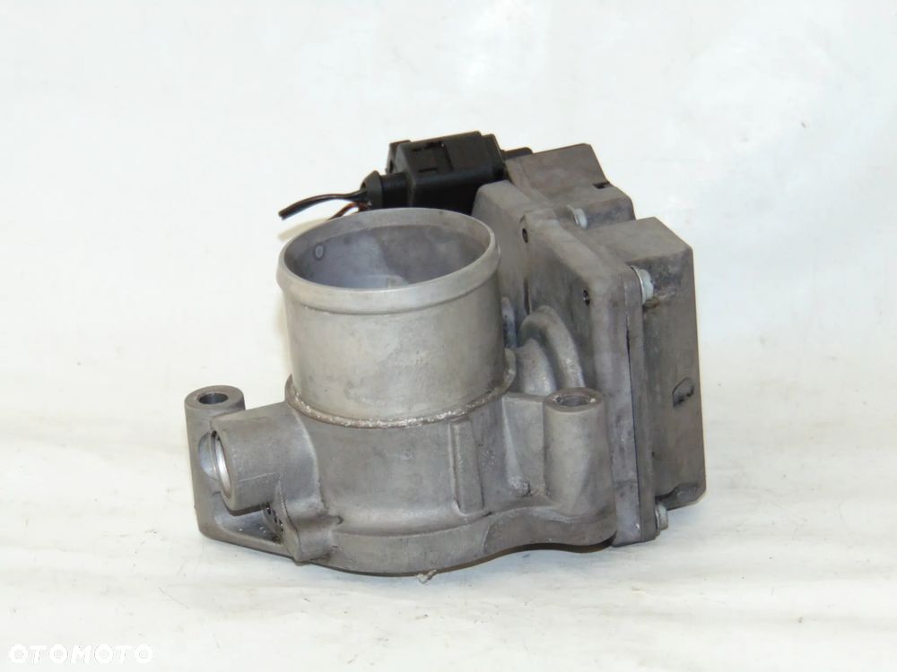 Przepustnica 7701062300 5WY9150A Renault Megane Scenic Laguna Trafic II 1.9 DCI - 5