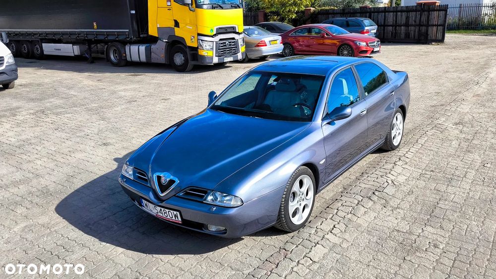 Alfa Romeo 166 - 2