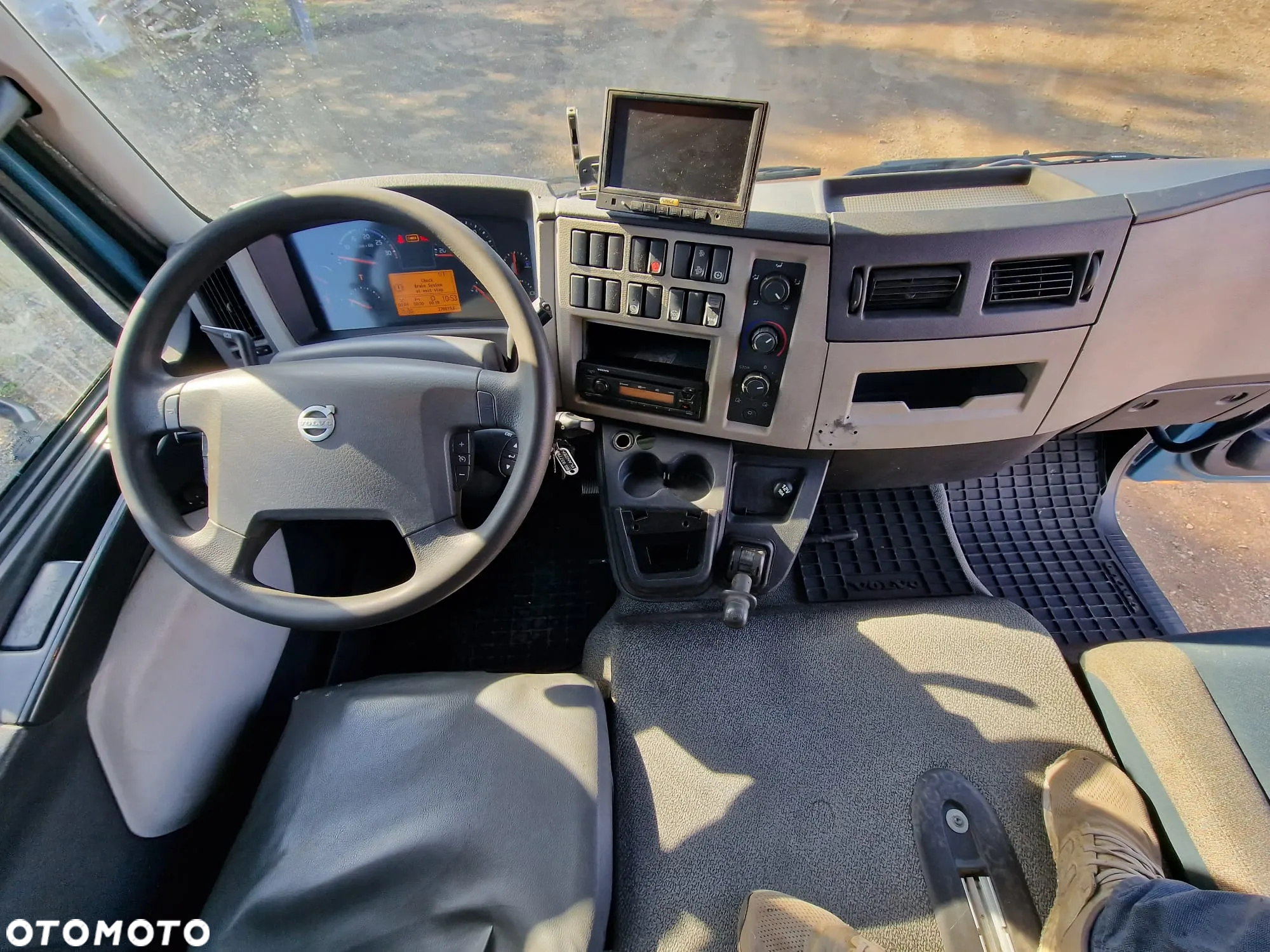 Volvo FL250 - 14