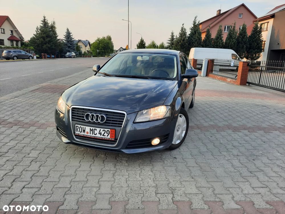Audi A3 Sportback - 2