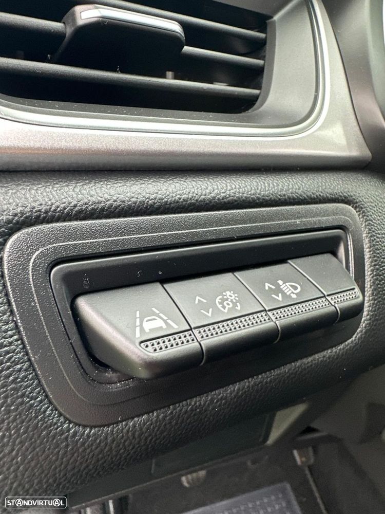 Renault Captur TCe 90 EVOLUTION - 21