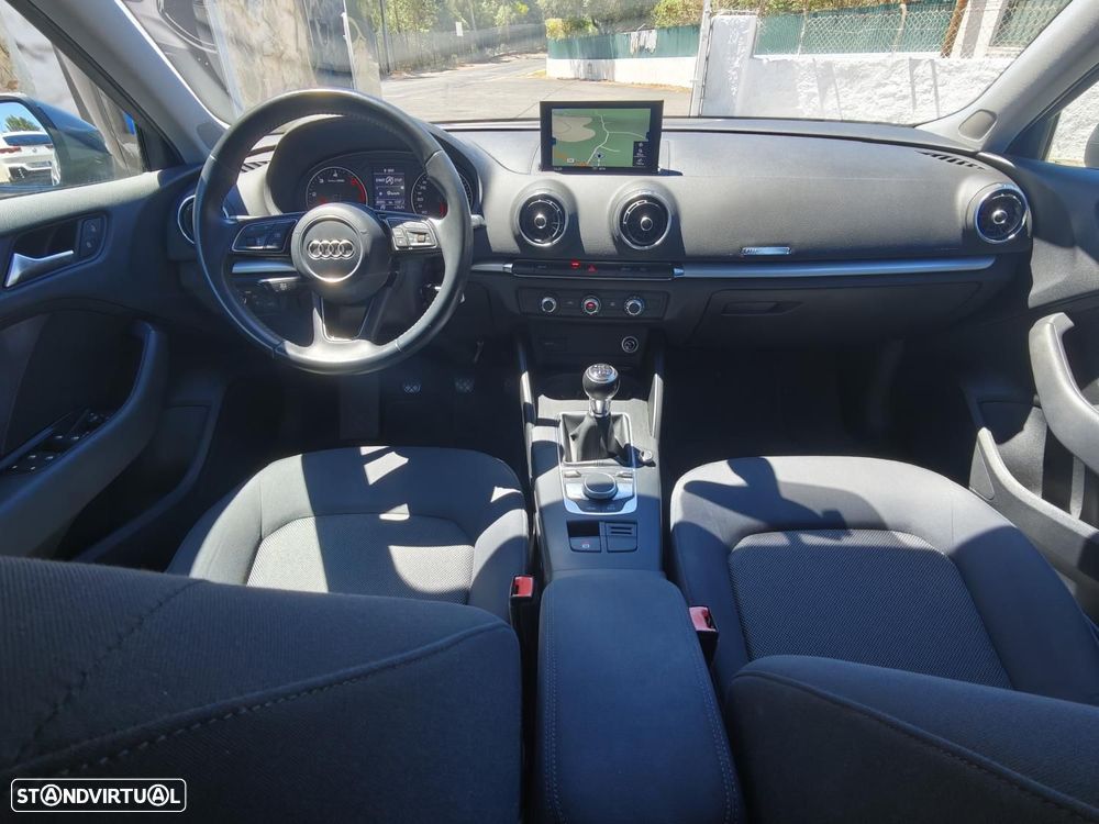Audi A3 Sportback 1.6 TDI Design - 21