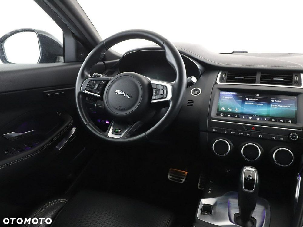 Jaguar E-Pace P200 AWD R-Dynamic HSE - 16