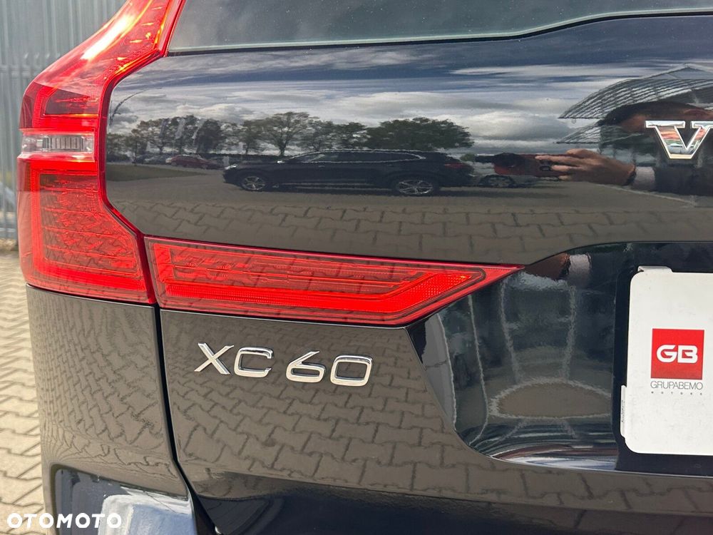 Volvo XC 60 T4 Momentum - 12