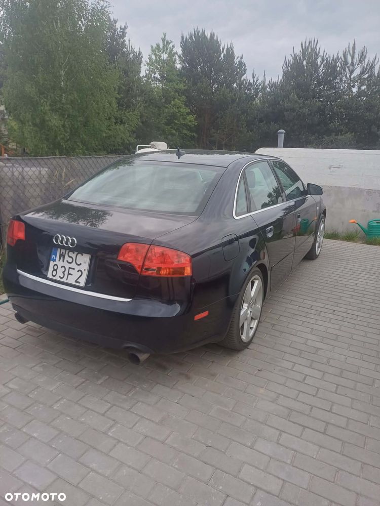 Audi A4 Limousine 2.0 T FSI - 12