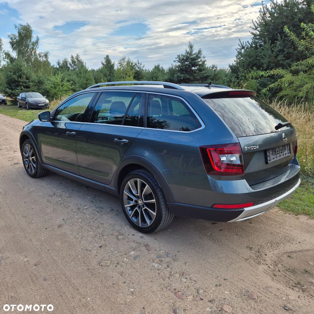 Skoda Octavia 2.0 TDI 4x4 DSG Scout - 3