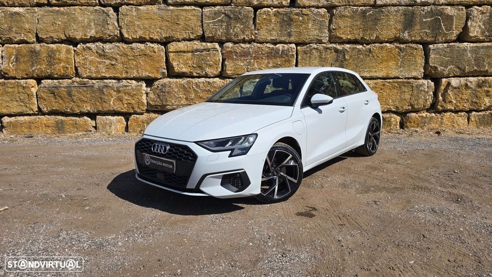 Audi A3 Sportback - 1