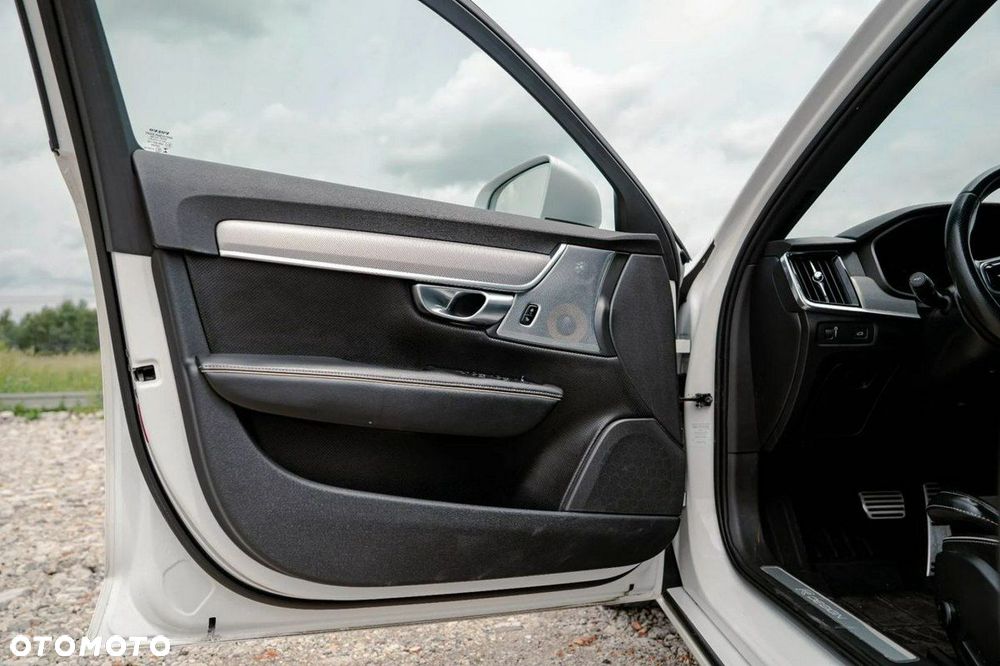 Volvo S90 - 23