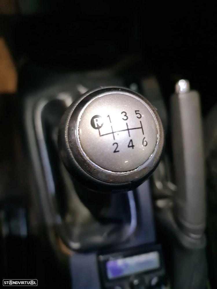 Toyota iQ 1.4 D-4D - 15