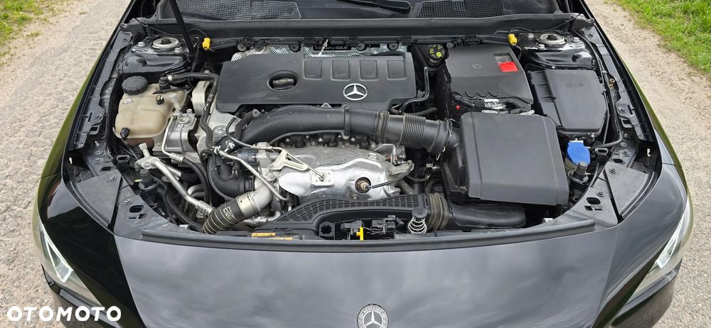Mercedes-Benz CLA 220 AMG Line 7G-DCT - 14
