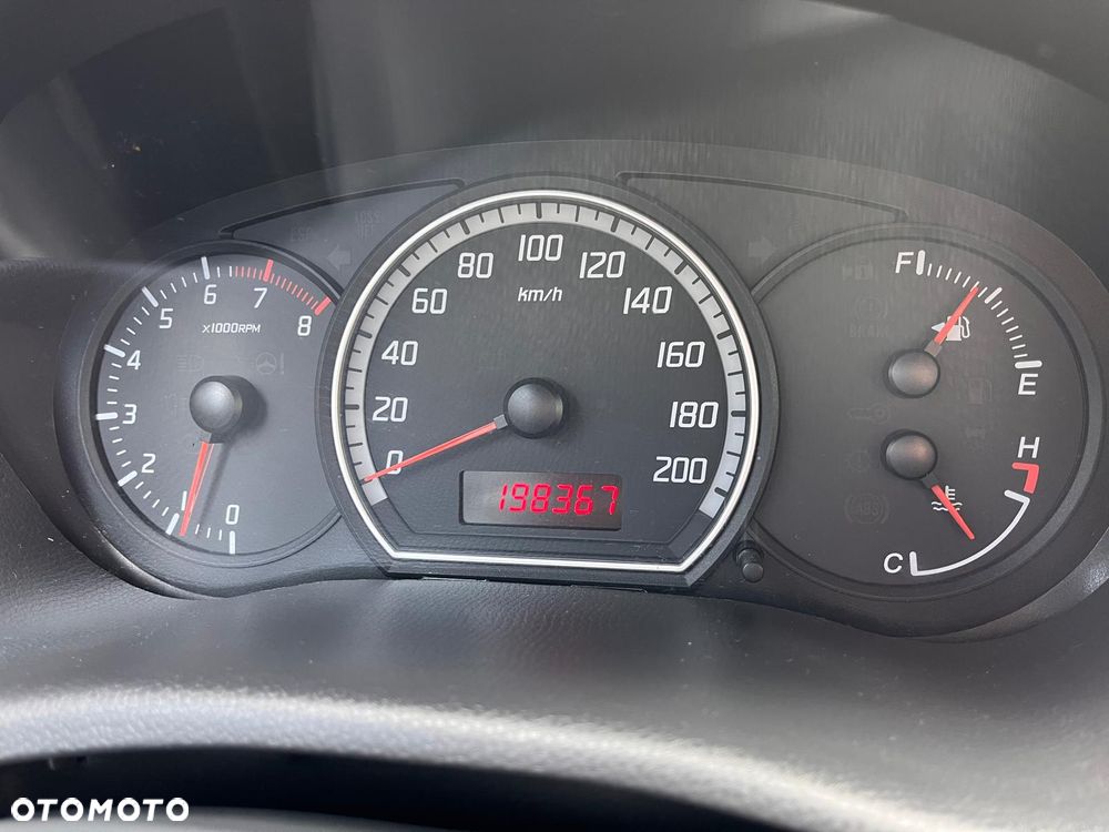 Suzuki Swift 1.3 Classic - 12