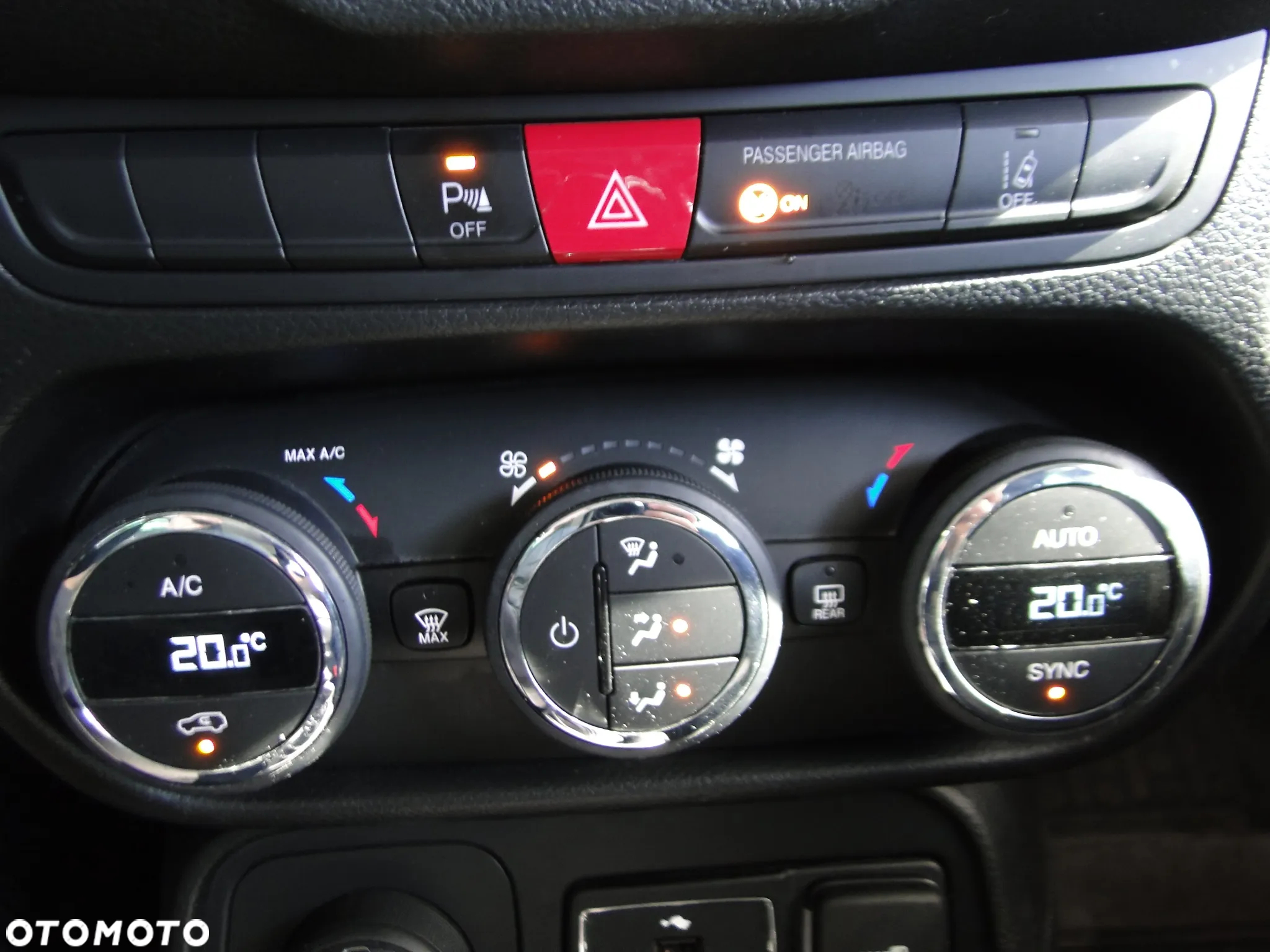 Jeep Renegade 2.0 MultiJet Limited 4WD S&S - 35