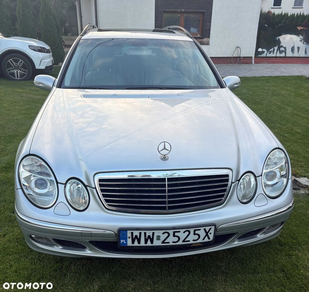 Mercedes-Benz E-Class 2006 photo 3