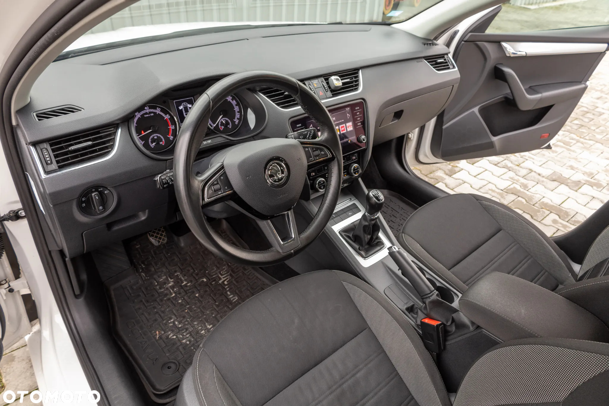 Skoda Octavia 1.5 TSI ACT Ambition - 17