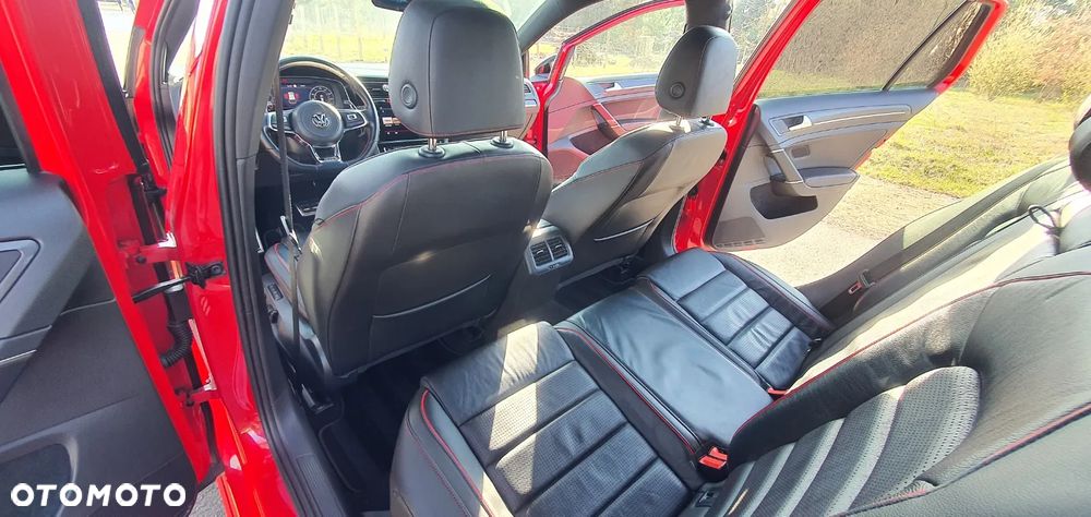 Volkswagen Golf GTI (BlueMotion Technology) DSG Performance - 14