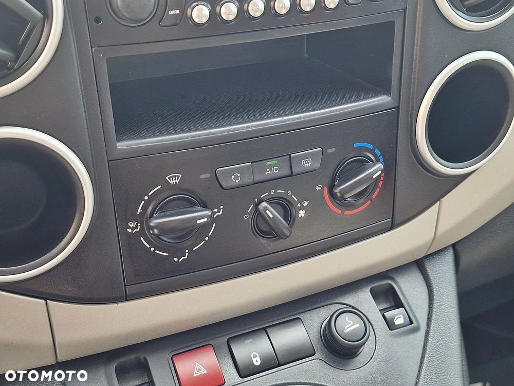 Peugeot Partner 98 VTi Family - 16