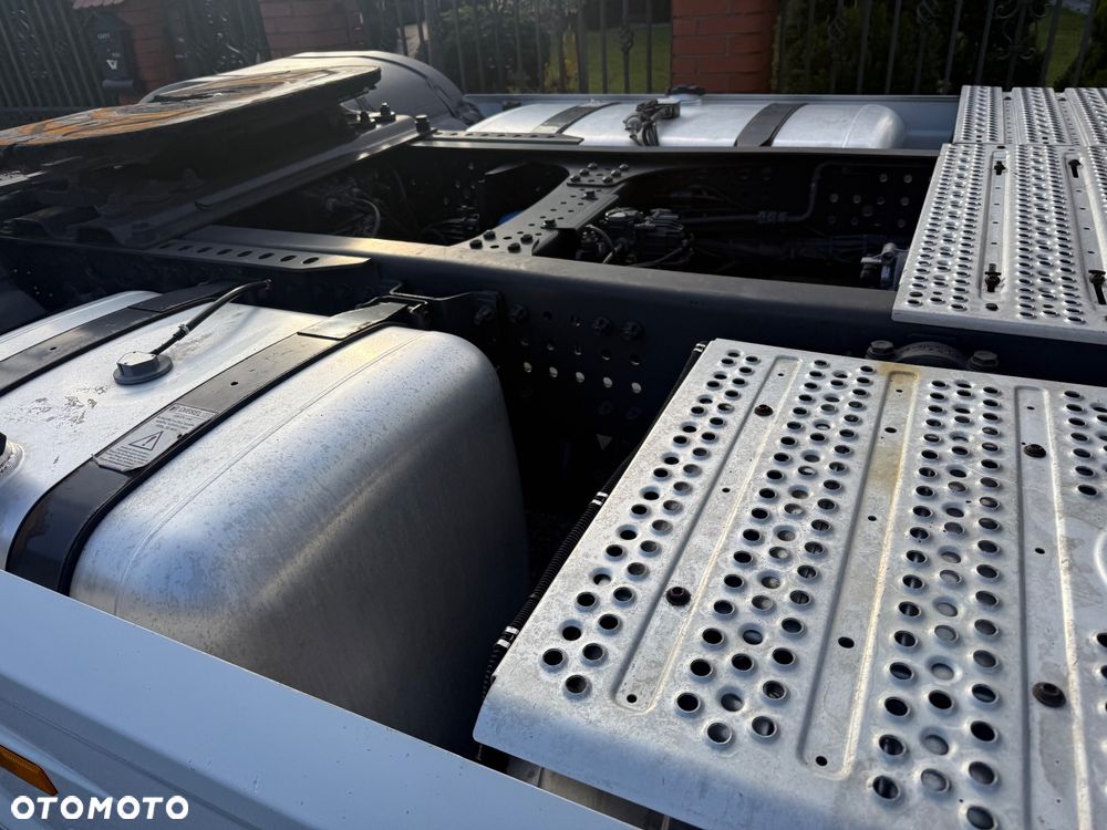 Mercedes-Benz ACTROS 1845 / 2 ZBIORNIKI / BEZ RETARDER / PEŁNE SPOILERY / EURO 6 / SPROWADZONY / STAN BDB / / / - 7