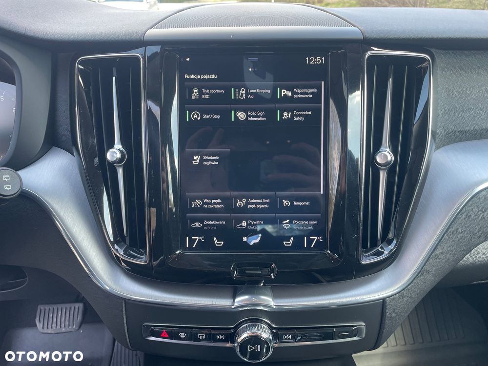 Volvo XC 60 B5 B Momentum Pro - 18