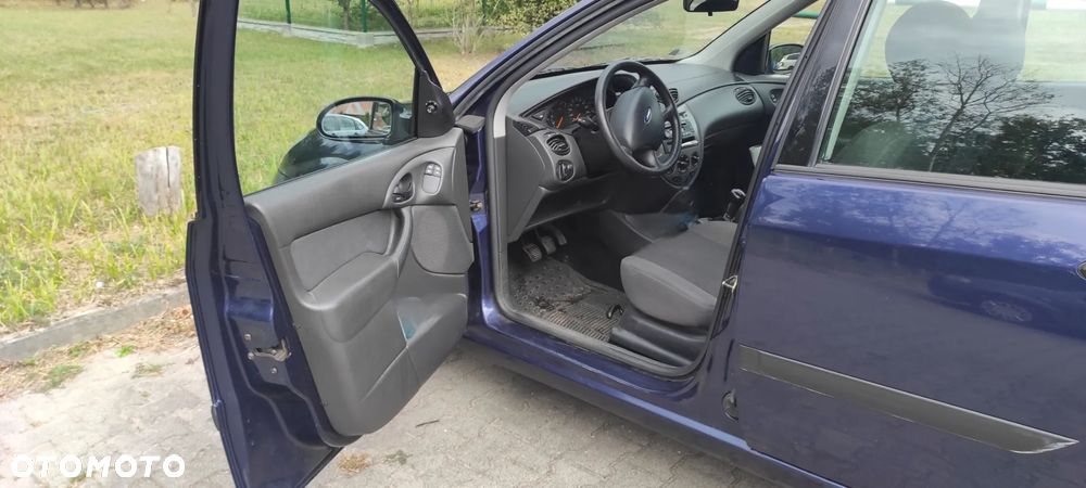 Ford Focus - 11