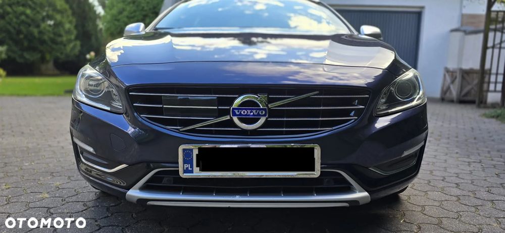 Volvo V60 D6 AWD Plug-in Hybrid Summum - 8