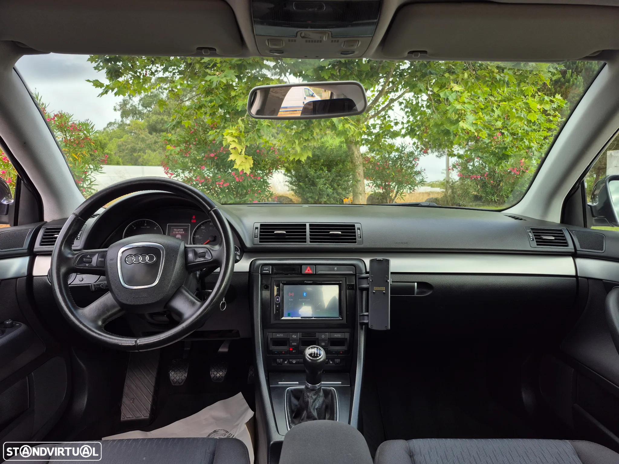 Audi A4 2.0 TDI - 9