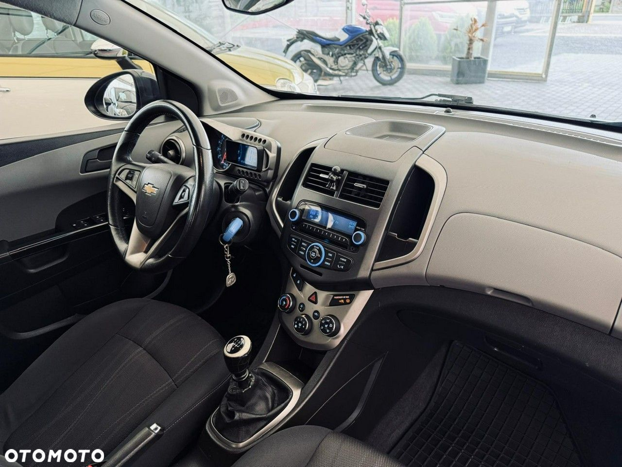 Chevrolet Aveo - 25