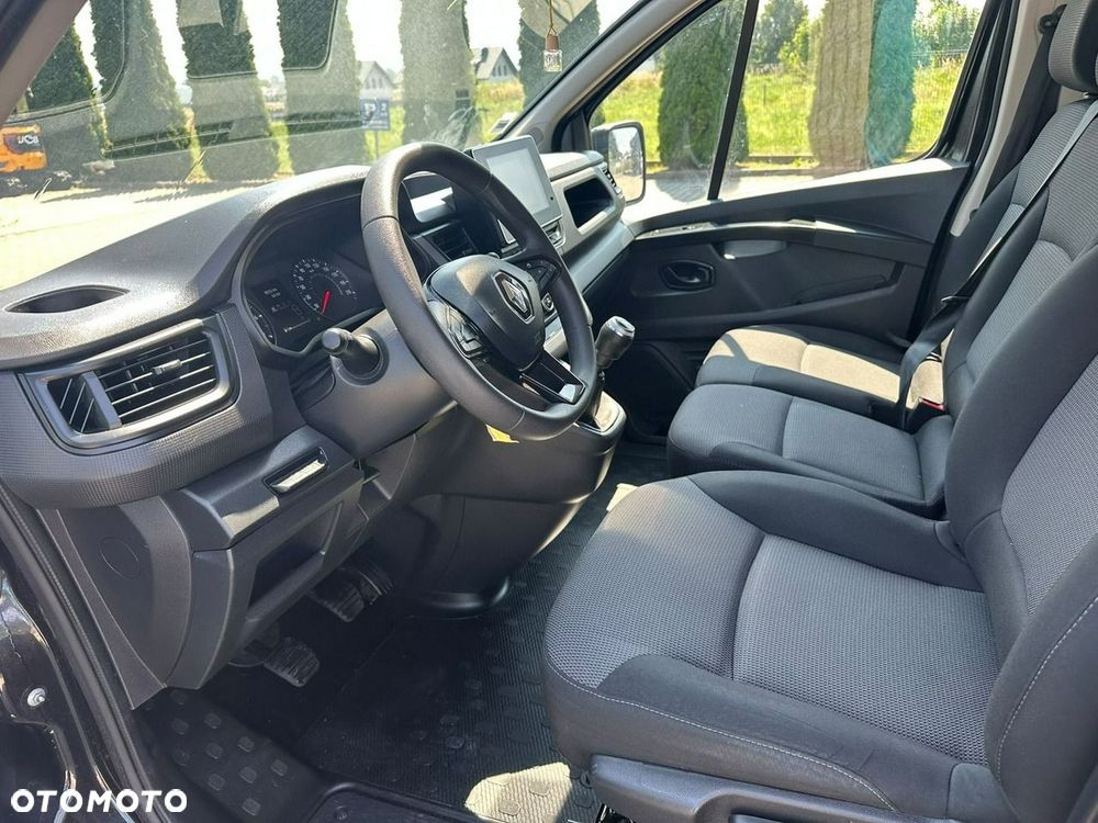 Renault Trafic - 17