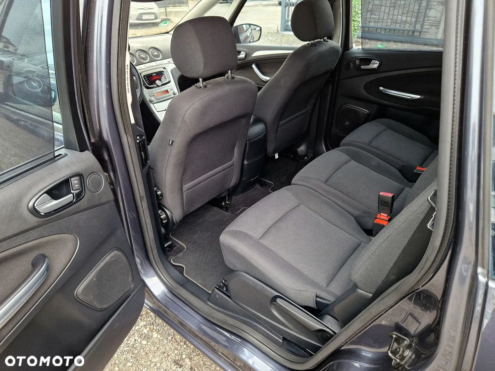 Ford S-Max 2.0 FF Titanium - 22