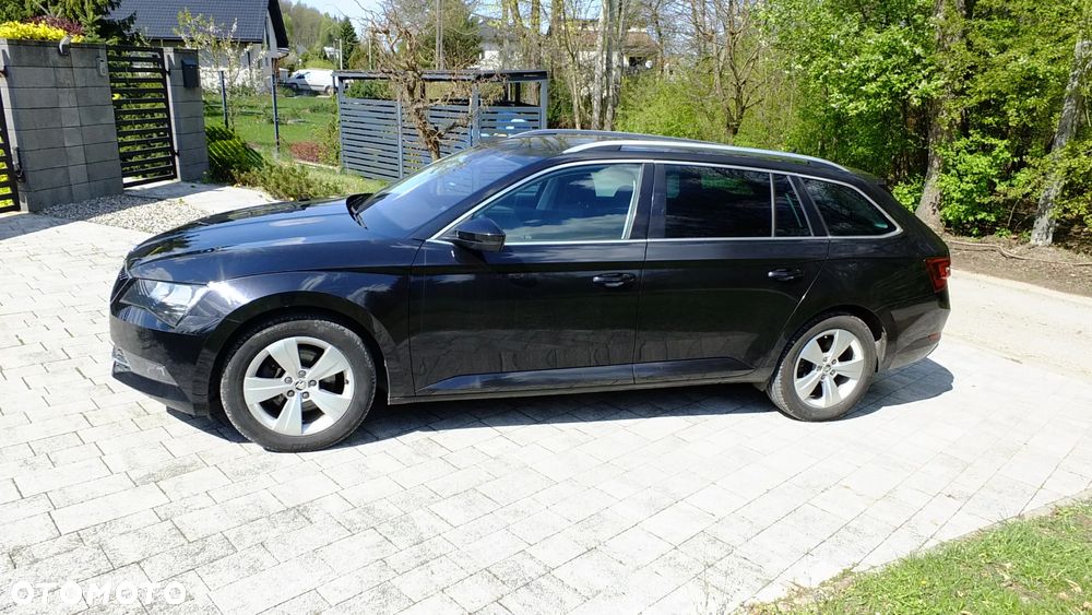 Skoda Superb 2.0 TDI Ambition - 13