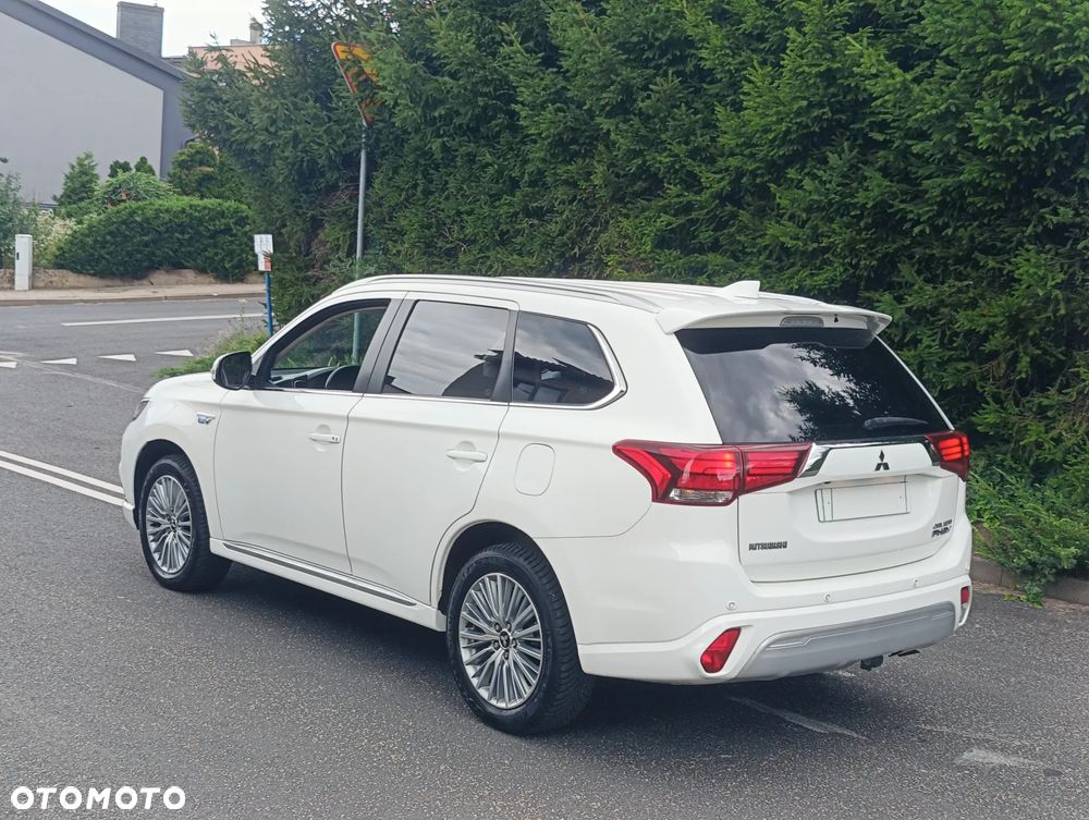 Mitsubishi Outlander 2.4 4WD Diamant+ - 1