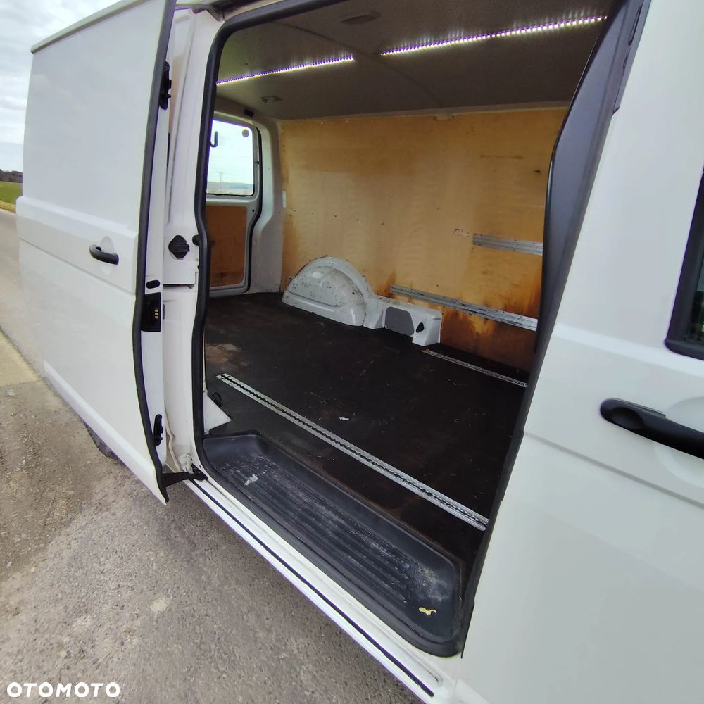 Volkswagen Transporter - 8