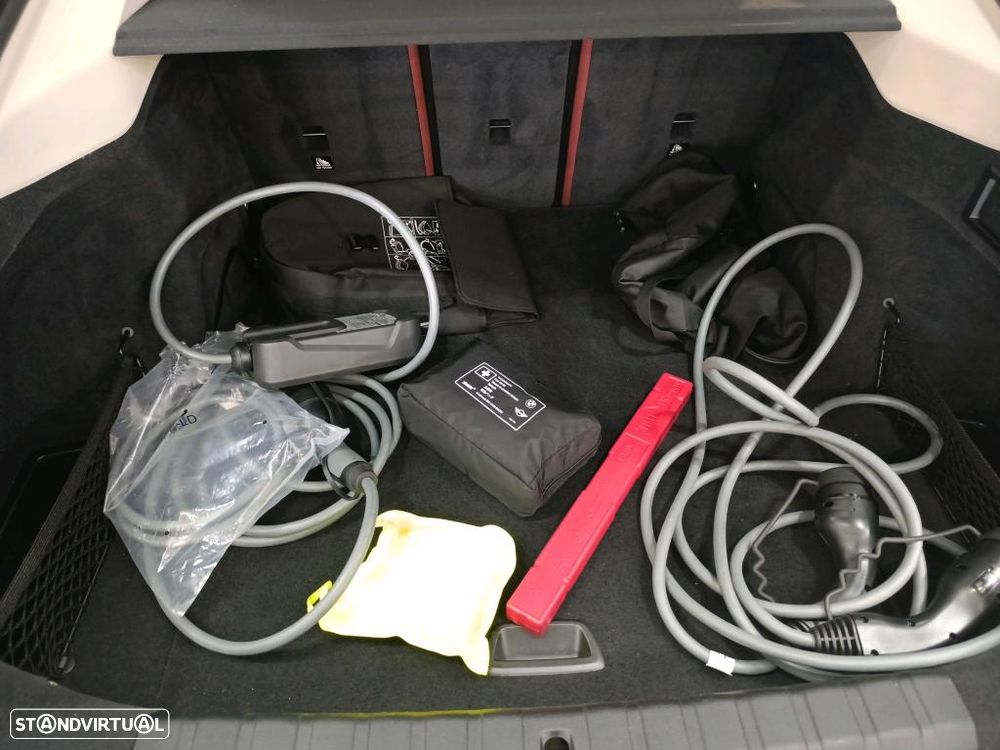 BMW i4 eDrive40 - 13