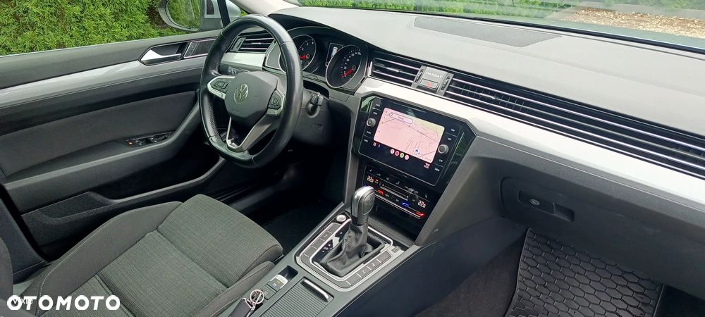 Volkswagen Passat - 15