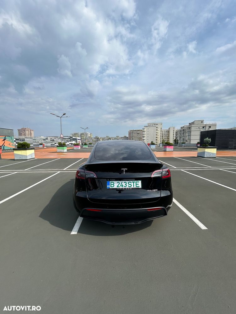 Tesla Model Y AWD Performance - 7