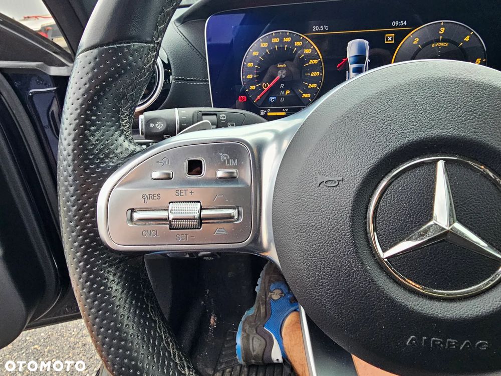 Mercedes-Benz Klasa E 220 d 4Matic 9G-TRONIC AMG Line - 27