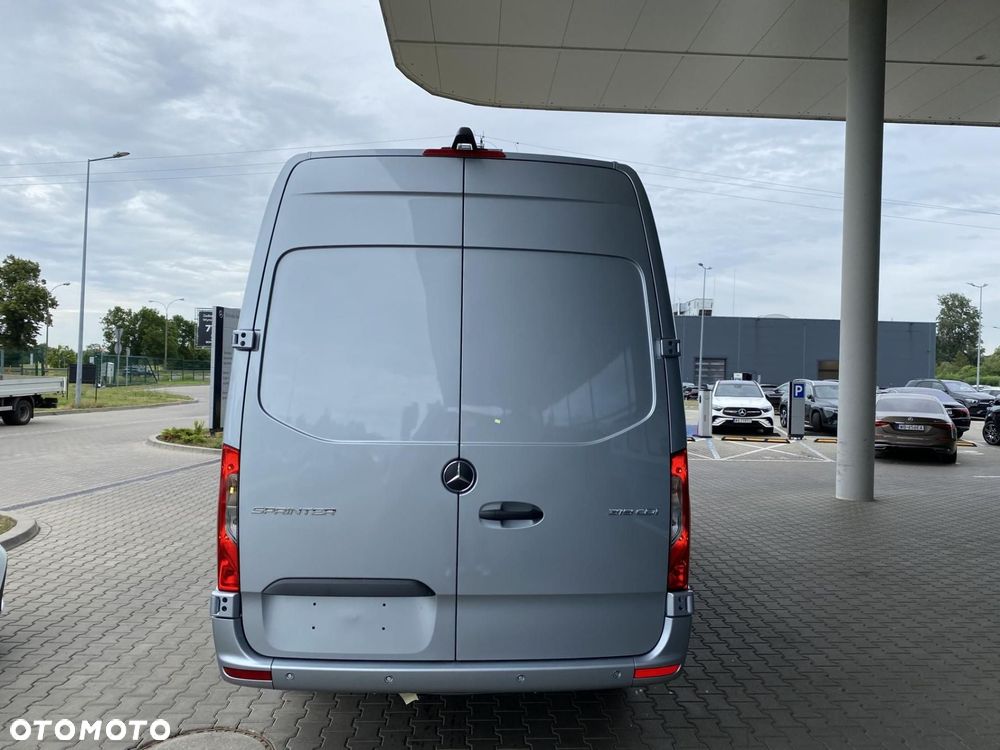 Mercedes-Benz Sprinter - 8